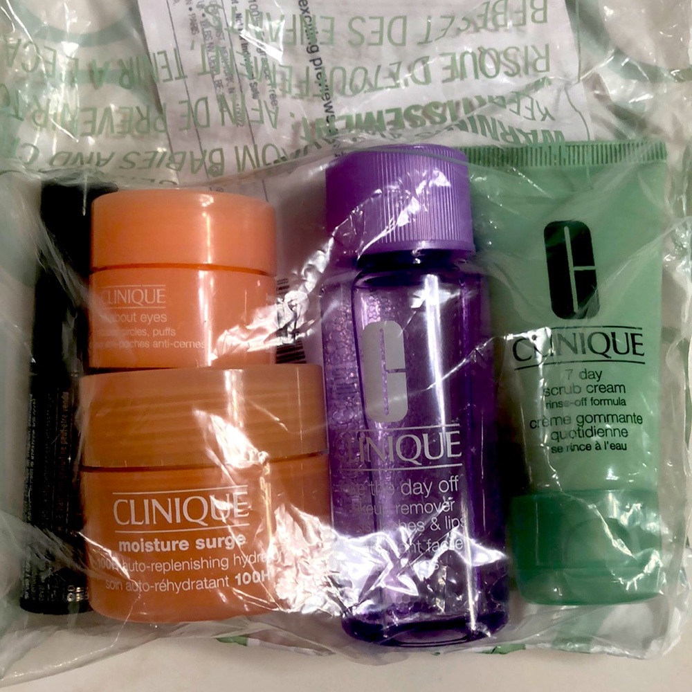 Clinique gift set - unopened